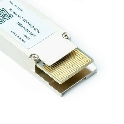 40Gb/s QSFP+ έως 4 x 10Gb/s SFP+ ενεργό οπτικό καλώδιο (AOC) Breakout MSA Standard Compliant